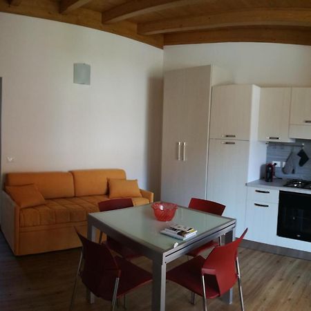 Appartamenti Vacanze Mareemare Capo dʼOrlando Екстериор снимка